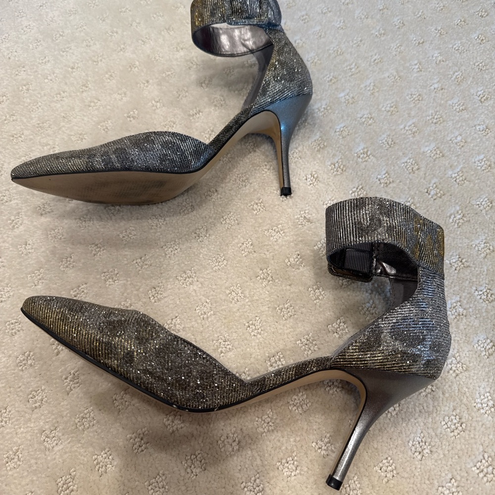Audrey Brooke Metallic Ankle Strap Pointed Toe Heels | Size 7M - Picture 6 of 7